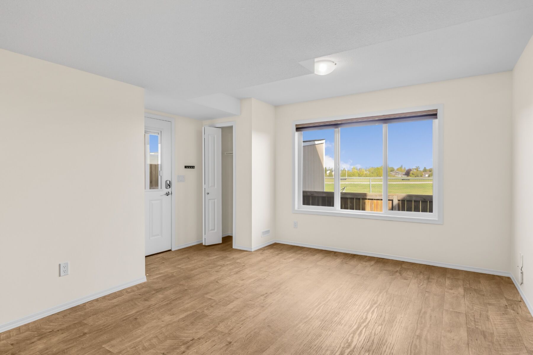 Real estate portfolio photo 7