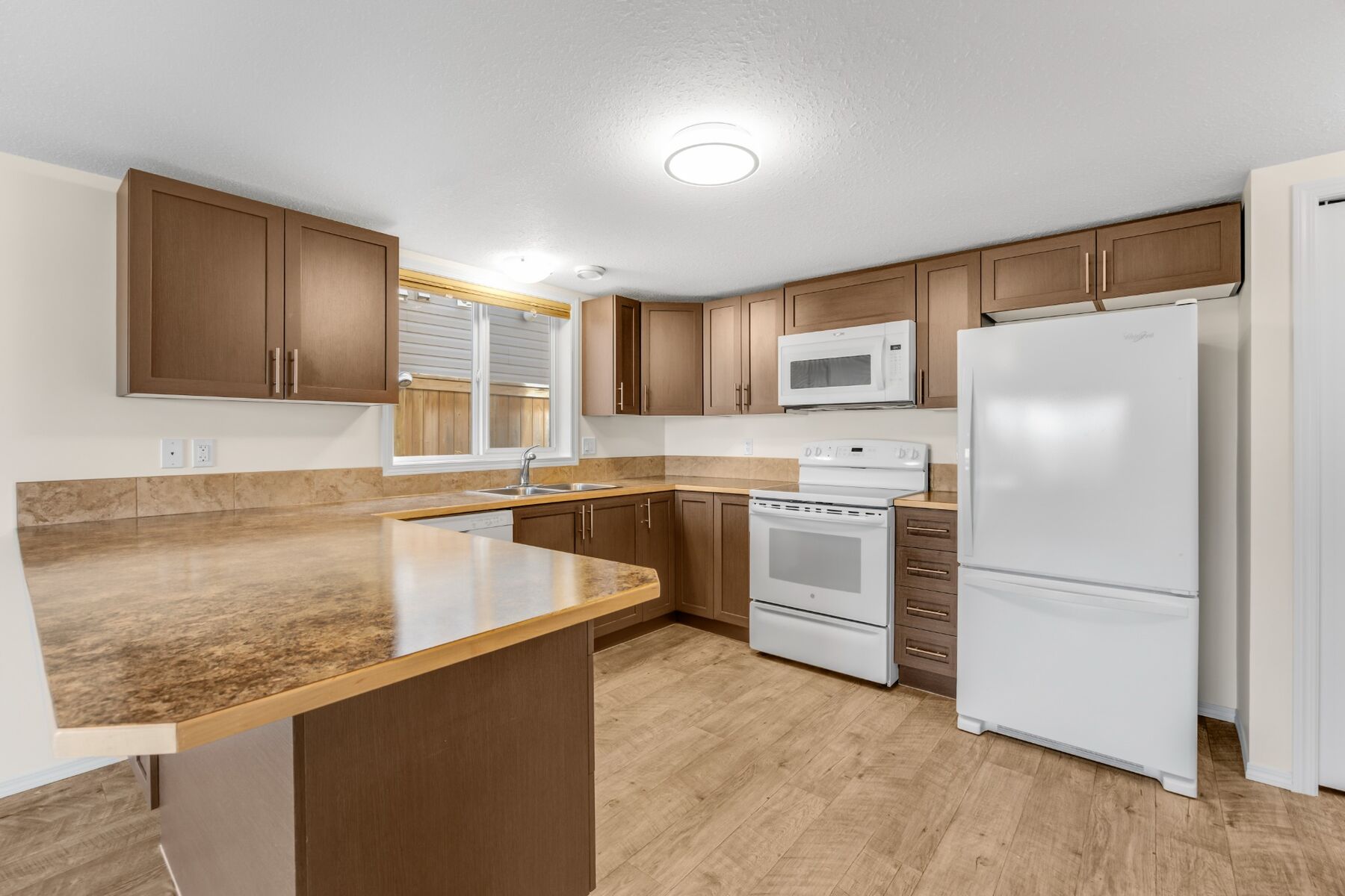 Real estate portfolio photo 6